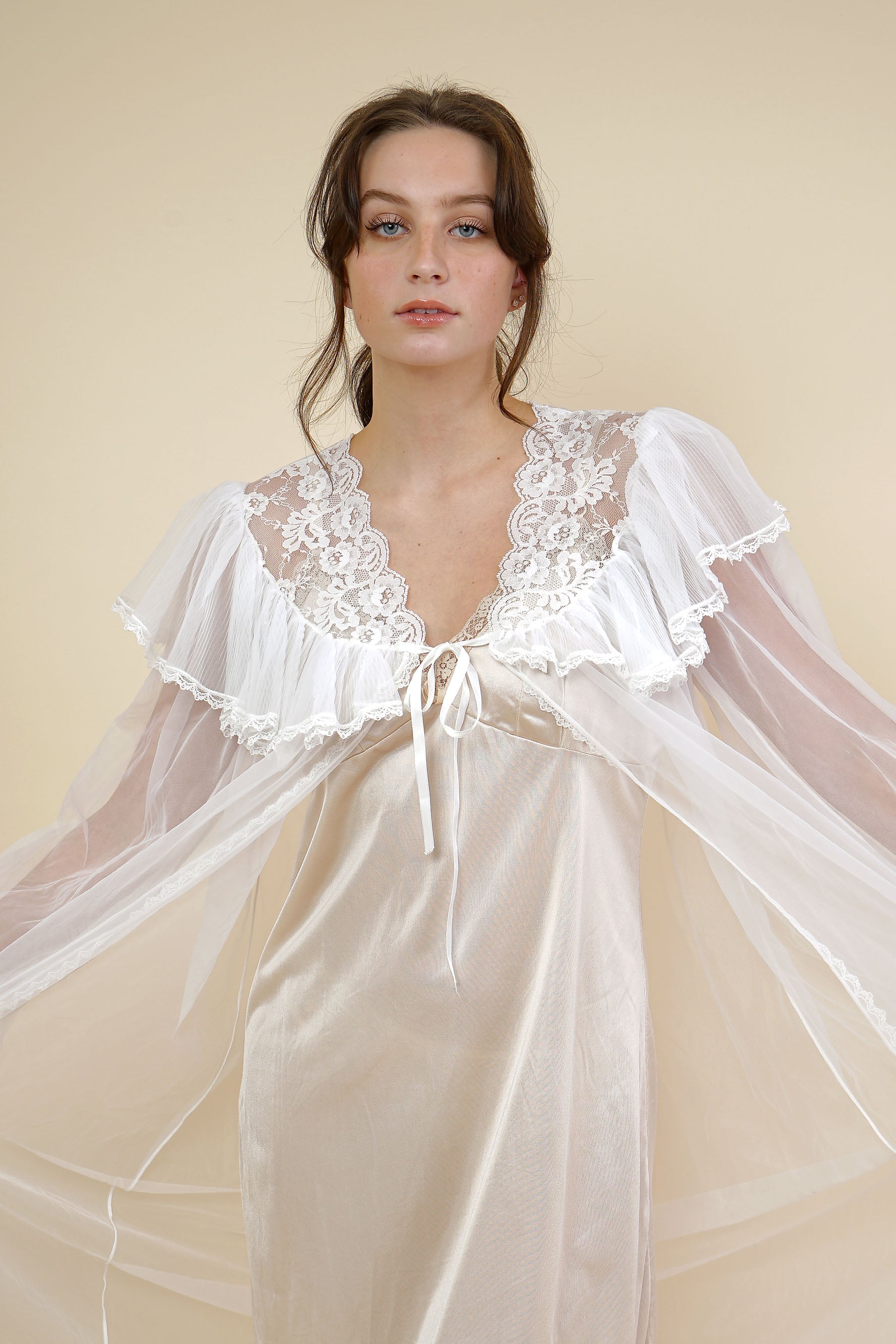 Shoppe Flora Aster Nightgown Robe Vintage
